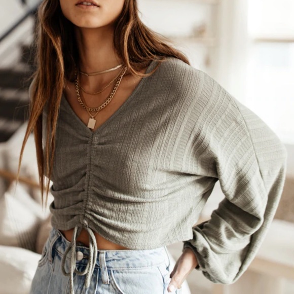 bohme Tops - Böhme Ruched Crop Top